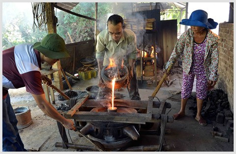 Les fondeurs de Phuoc Kiêu préservent l’artisanat ancien ảnh 1 Les fondeurs de Phuoc Kiêu préservent l’artisanat ancien ảnh 1