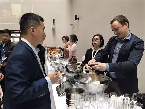 ​"French Wine Tasting​" 2017 : les producteurs de vins rassemblés à Hanoï ảnh 4