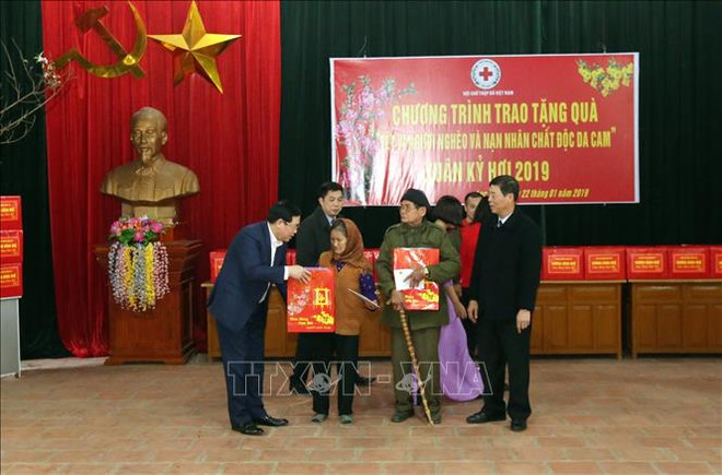 Au chevet des démunis à l’approche du Têt traditionnel ảnh 1 Au chevet des démunis à l’approche du Têt traditionnel ảnh 1