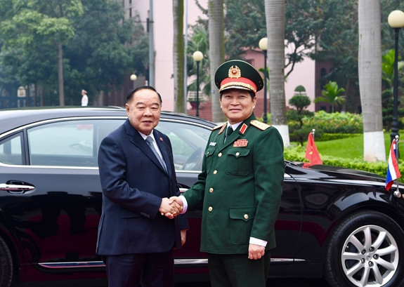 Le vice-PM et ministre de la Défense de Thaïlande en visite officielle au Vietnam ảnh 1 Le vice-PM et ministre de la Défense de Thaïlande en visite officielle au Vietnam ảnh 1