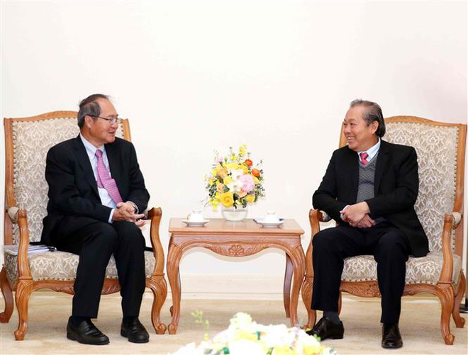Le vice-PM Truong Hoa Binh reçoit le procureur général de Singapour ảnh 1 Le vice-PM Truong Hoa Binh reçoit le procureur général de Singapour ảnh 1