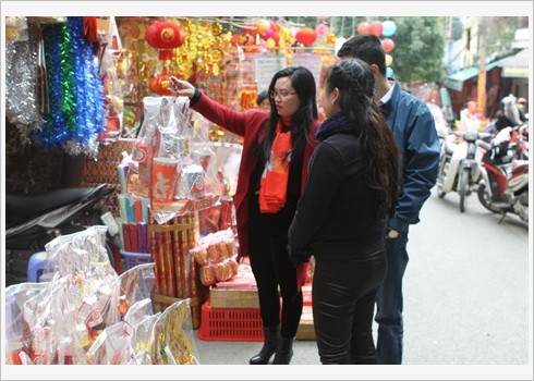 Les traditions du Têt honorent les Génies du foyer ảnh 2 Les traditions du Têt honorent les Génies du foyer ảnh 2