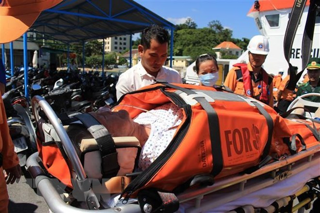 Un touriste de croisière américain secouru au large du Centre ảnh 1 Un touriste de croisière américain secouru au large du Centre ảnh 1