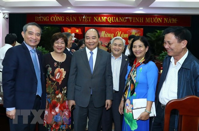 Le PM rencontre des responsables de la région centrale ảnh 1