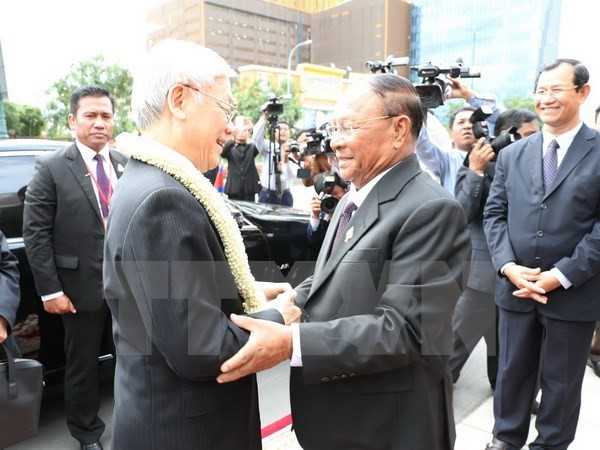 Le Vietnam prend en considération le développement des relations avec le Cambodge ảnh 1 Le Vietnam prend en considération le développement des relations avec le Cambodge ảnh 1