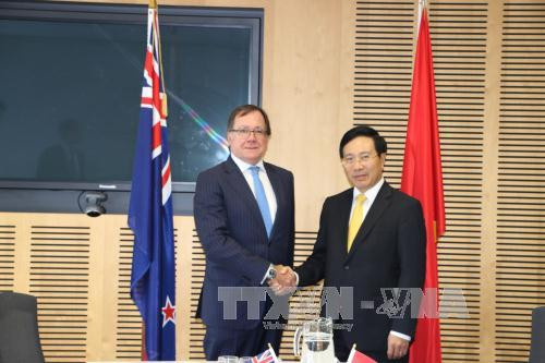 Pham Binh Minh s'entretient avec le ministre néo-zélandais des AE ảnh 1 Pham Binh Minh s'entretient avec le ministre néo-zélandais des AE ảnh 1