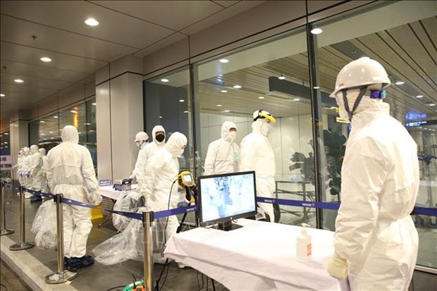 Trois aéroports nationaux recevront les vols en provenance des zones touchées par l'épidémie ảnh 1 Trois aéroports nationaux recevront les vols en provenance des zones touchées par l'épidémie ảnh 1