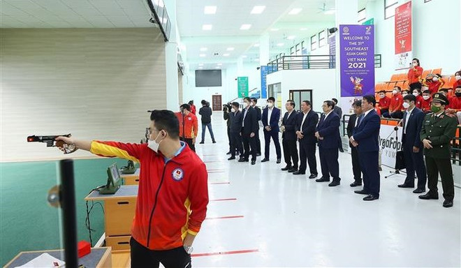 Le Premier ministre Pham Minh Chinh inspecte les préparatifs pour les SEA Games 31 ảnh 1 Le Premier ministre Pham Minh Chinh inspecte les préparatifs pour les SEA Games 31 ảnh 1