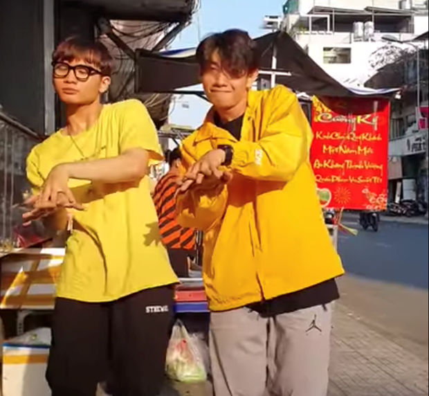 La chanson «Ghen Cô Vy» et sa danse aident à prévenir la panique provoquée par le COVID-19 ảnh 2 La chanson «Ghen Cô Vy» et sa danse aident à prévenir la panique provoquée par le COVID-19 ảnh 2