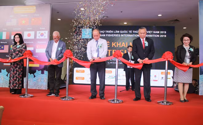 Ouverture de l'exposition Vietfish 2019 à Hô Chi Minh-Ville ảnh 1