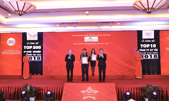 Vietnam Airlines se classe dans le top dix des meilleurs entreprises du Vietnam ảnh 1 Vietnam Airlines se classe dans le top dix des meilleurs entreprises du Vietnam ảnh 1