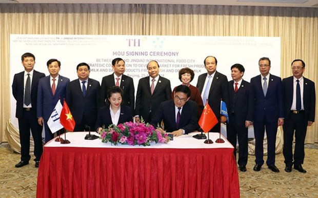 Premier lot de produits laitiers vietnamiens exporté vers la Chine ảnh 2 Premier lot de produits laitiers vietnamiens exporté vers la Chine ảnh 2