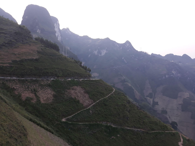 La route "Bonheur" - la route du patrimoine Ma Pi Leng ảnh 2 La route "Bonheur" - la route du patrimoine Ma Pi Leng ảnh 2