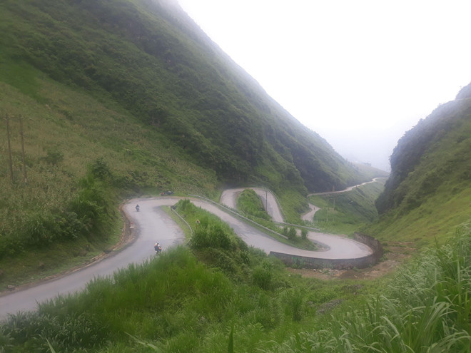 La route "Bonheur" - la route du patrimoine Ma Pi Leng ảnh 1 La route "Bonheur" - la route du patrimoine Ma Pi Leng ảnh 1