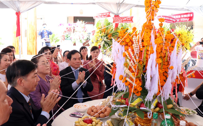 Nouvel An laotien : Ho Chi Minh-Ville adresse ses vœux au Consulat général du Laos ảnh 1 Nouvel An laotien : Ho Chi Minh-Ville adresse ses vœux au Consulat général du Laos ảnh 1