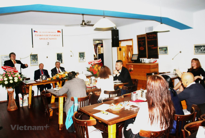 L’Association d’amitié R. tchèque-Vietnam contribue aux relations bilatérales ảnh 1