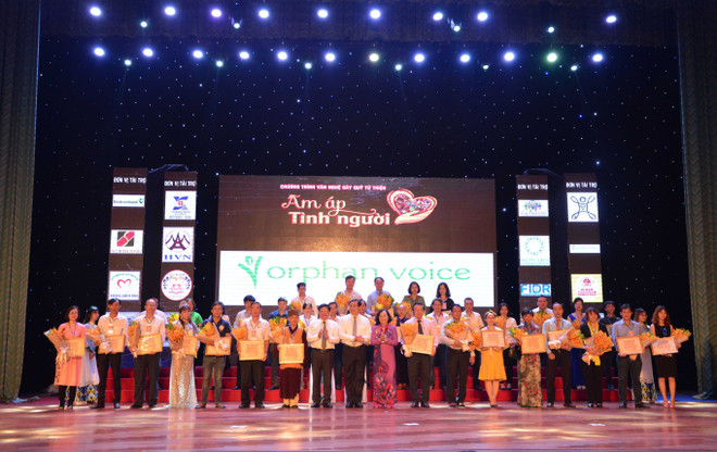 Soirée musicale pour soutenir les personnes défavorisées à Da Nang ảnh 1 Soirée musicale pour soutenir les personnes défavorisées à Da Nang ảnh 1