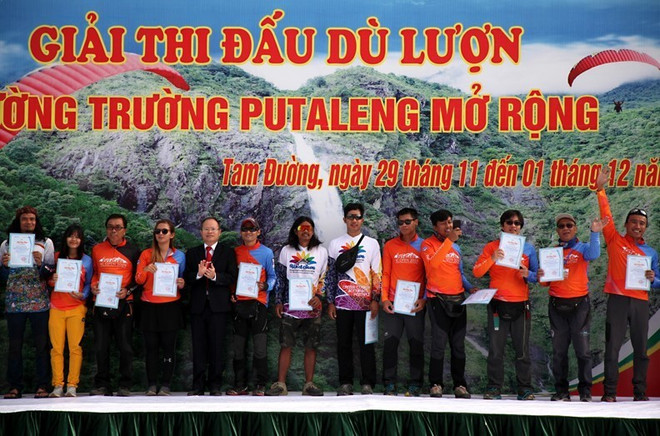 Ouverture de la compétition de parapente de cross-country Putaleng XC Open ảnh 1 Ouverture de la compétition de parapente de cross-country Putaleng XC Open ảnh 1