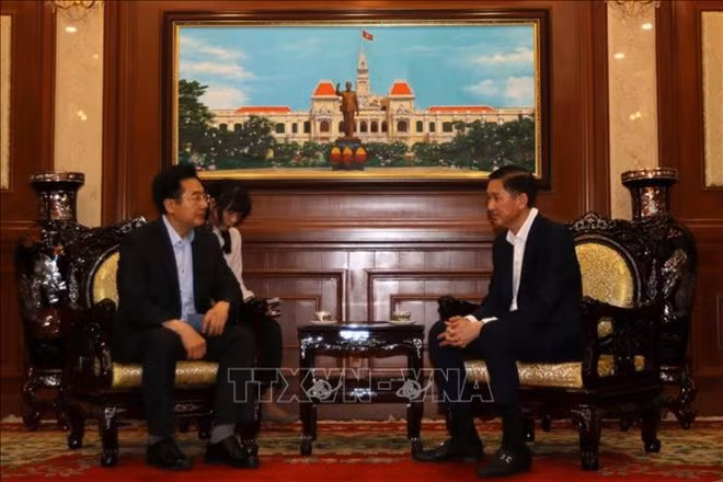 Le dirigeant de HCM-Ville suggère de promouvoir les liens avec les localités sud-coréennes ảnh 1