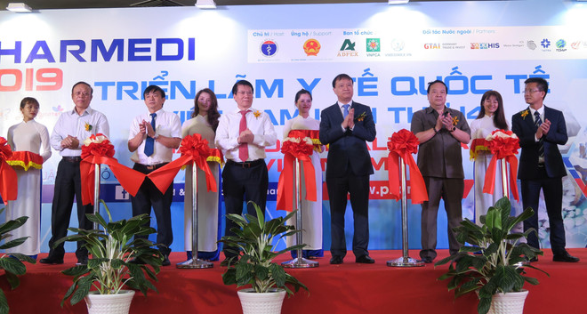 Ouverture de la 14e exposition internationale sur la médecine du Vietnam ảnh 1 Ouverture de la 14e exposition internationale sur la médecine du Vietnam ảnh 1
