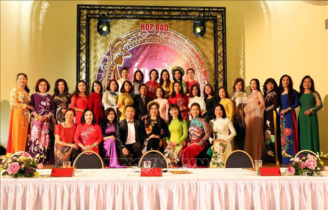 Lancement du concours de beauté Mrs «Ao dài» en Europe 2020 ảnh 1 Lancement du concours de beauté Mrs «Ao dài» en Europe 2020 ảnh 1