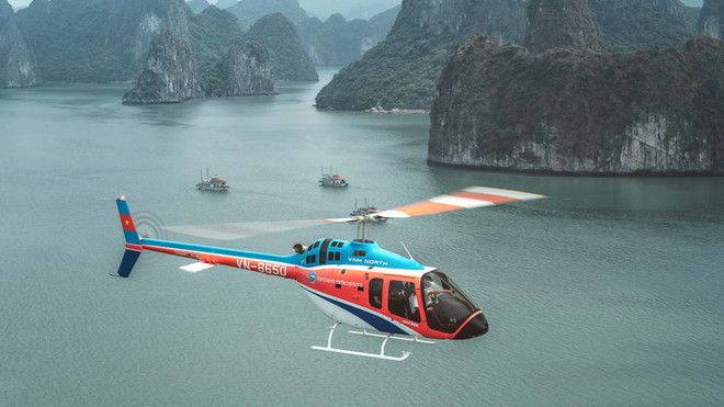 CNN Travel : Faire un vol en hélicoptère au-dessus de la baie d’Ha Long est une nouvelle expérience ảnh 1 CNN Travel : Faire un vol en hélicoptère au-dessus de la baie d’Ha Long est une nouvelle expérience ảnh 1
