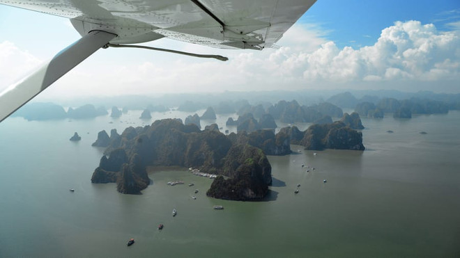 CNN Travel : Faire un vol en hélicoptère au-dessus de la baie d’Ha Long est une nouvelle expérience ảnh 2 CNN Travel : Faire un vol en hélicoptère au-dessus de la baie d’Ha Long est une nouvelle expérience ảnh 2