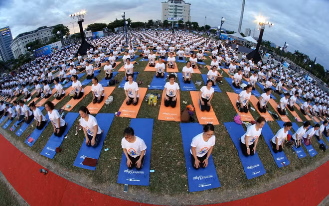 La 5e Journée internationale du Yoga célébrée à Da Nang ảnh 1