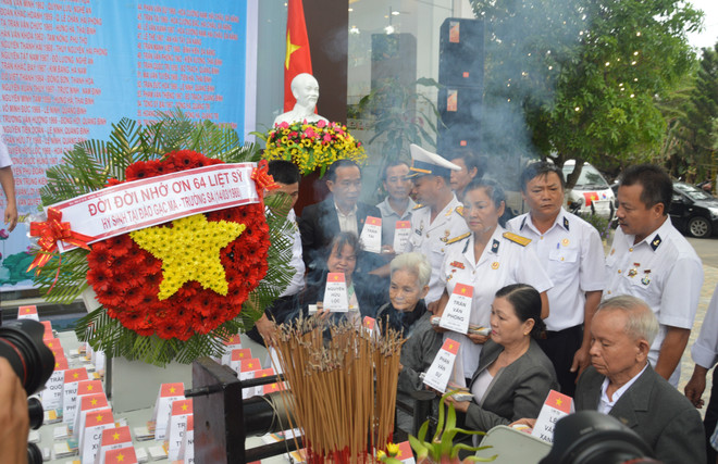 Da Nang : Hommage aux soldats tombés à Gac Ma ảnh 2 Da Nang : Hommage aux soldats tombés à Gac Ma ảnh 2