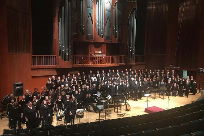 Des artistes vietnamiens sur scène avec leurs homologues du chœur américain CREDO ảnh 1 Des artistes vietnamiens sur scène avec leurs homologues du chœur américain CREDO ảnh 1