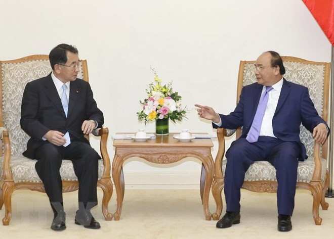 Le PM reçoit le président de l'Alliance des parlementaires d'amitié Japon-Mékong ảnh 1 Le PM reçoit le président de l'Alliance des parlementaires d'amitié Japon-Mékong ảnh 1