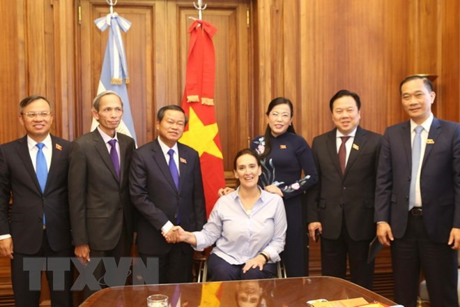 Le vice-président de l’AN vietnamienne en visite en Argentine ảnh 1 Le vice-président de l’AN vietnamienne en visite en Argentine ảnh 1