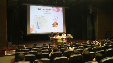 Publication en vietnamien du livre Petit Pays de Gaël Faye ảnh 2 Publication en vietnamien du livre Petit Pays de Gaël Faye ảnh 2