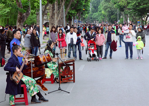 Les espaces musicaux font vibrer le vieux quartier de Hanoi ảnh 1