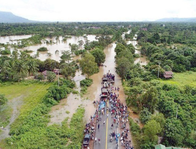 Inondations : Le Vietnam exprime sa sympathie au Cambodge ảnh 1 Inondations : Le Vietnam exprime sa sympathie au Cambodge ảnh 1