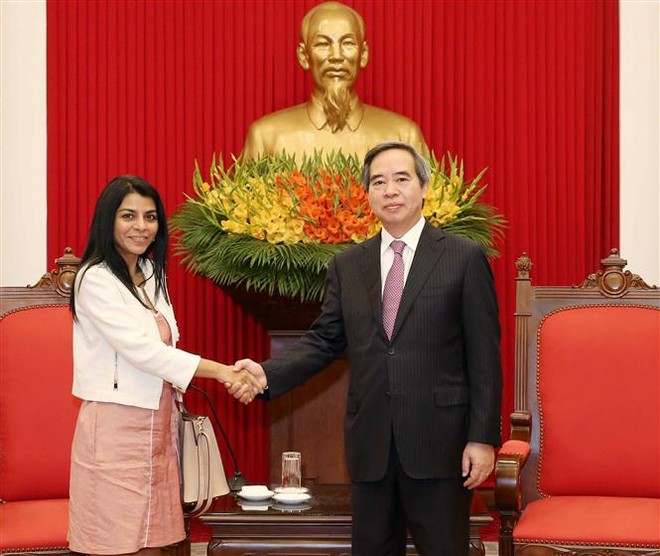 Le président de la Commission économique du CC du Parti reçoit une délégation du FMI ảnh 1 Le président de la Commission économique du CC du Parti reçoit une délégation du FMI ảnh 1