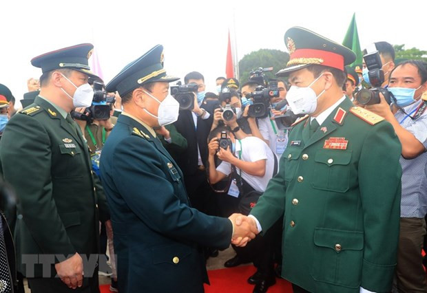Copieux menu pour le 6e échange d’amitié de la défense frontalière Vietnam-Chine ảnh 1 Copieux menu pour le 6e échange d’amitié de la défense frontalière Vietnam-Chine ảnh 1