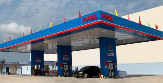 VPI et PVOIL recherchent sur les batteries et les stations de recharge des voitures électriques ảnh 1