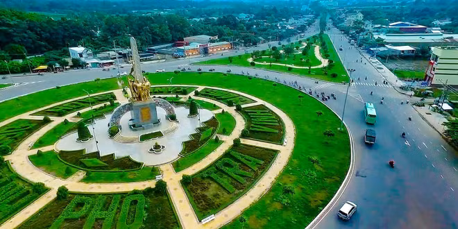 Le Premier ministre Nguyên Xuân Phuc travaille avec la province de Trà Vinh ảnh 2