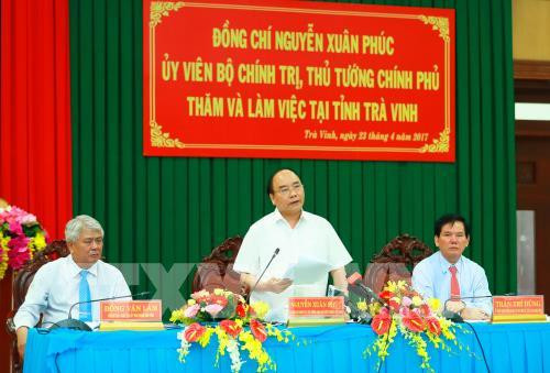 Le Premier ministre Nguyên Xuân Phuc travaille avec la province de Trà Vinh ảnh 1 Le Premier ministre Nguyên Xuân Phuc travaille avec la province de Trà Vinh ảnh 1
