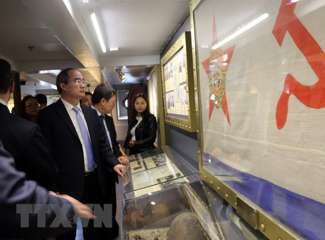 Activités de dirigeants de Ho Chi Minh-Ville à Saint-Pétersbourg en Russie ảnh 1 Activités de dirigeants de Ho Chi Minh-Ville à Saint-Pétersbourg en Russie ảnh 1