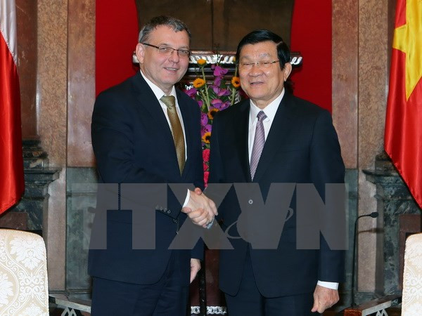 Le président Truong Tan Sang reçoit le ministre tchèque des AE ảnh 1 Le président Truong Tan Sang reçoit le ministre tchèque des AE ảnh 1