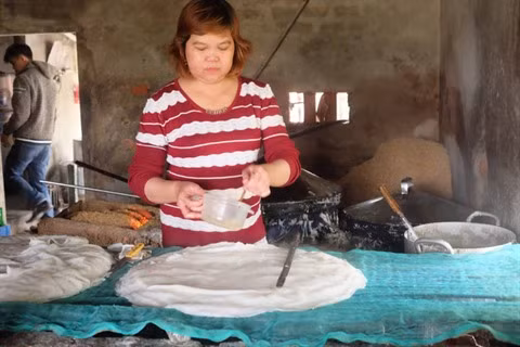 Le Mi Quang à bon marché pour les travailleurs démunis ảnh 1