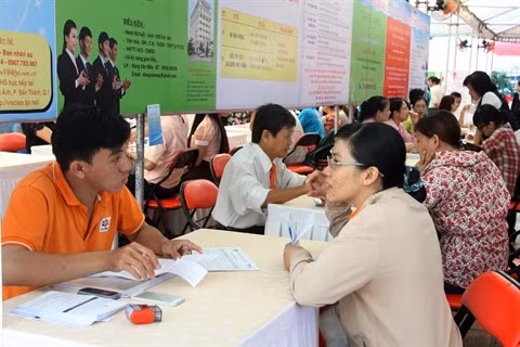 Contre le chômage des diplômés, des postes à l’étranger ảnh 1