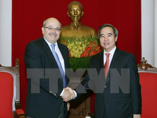 Le Vietnam poursuit le Renouveau dans la période 2016-2020 ảnh 1 Le Vietnam poursuit le Renouveau dans la période 2016-2020 ảnh 1