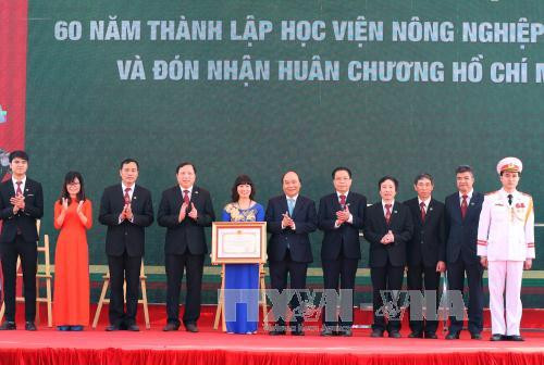 L’Université nationale de l’agriculture exhortée à accélérer la concentration des terres agricoles ảnh 1 L’Université nationale de l’agriculture exhortée à accélérer la concentration des terres agricoles ảnh 1