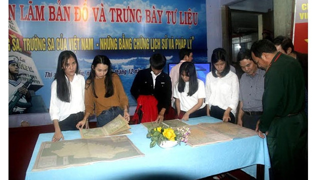 Phu Yên : exposition sur la souveraineté du Vietnam sur Hoàng Sa et Truong Sa ảnh 1 Phu Yên : exposition sur la souveraineté du Vietnam sur Hoàng Sa et Truong Sa ảnh 1