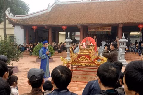 Pèlerinage au village de Nhi Khê ảnh 3