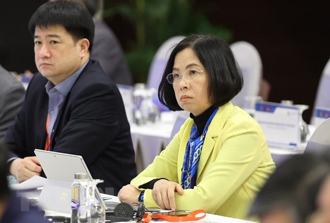 Le PM appelle à l’engagement de tous pour s’attaquer aux défis de la croissance ảnh 2