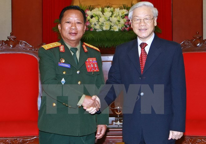Approfondir l'amitié traditionnelle, la solidarité spéciale et la coopération intégrale Vietnam-Laos ảnh 1 Approfondir l'amitié traditionnelle, la solidarité spéciale et la coopération intégrale Vietnam-Laos ảnh 1
